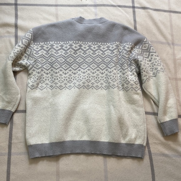 LuLaRoe Gray and Cream Holiday Crewneck Sweater - Picture 2 of 11